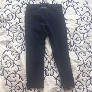 30% off bundles! New Balance capri