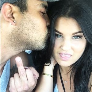 Meet your Posher, Sadha