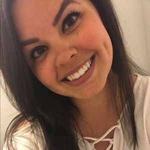 Meet your Posher, Briana