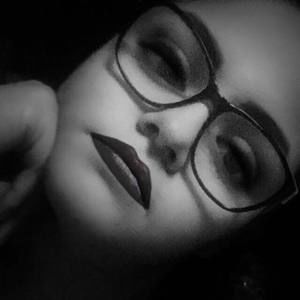 Meet your Posher, Lucy