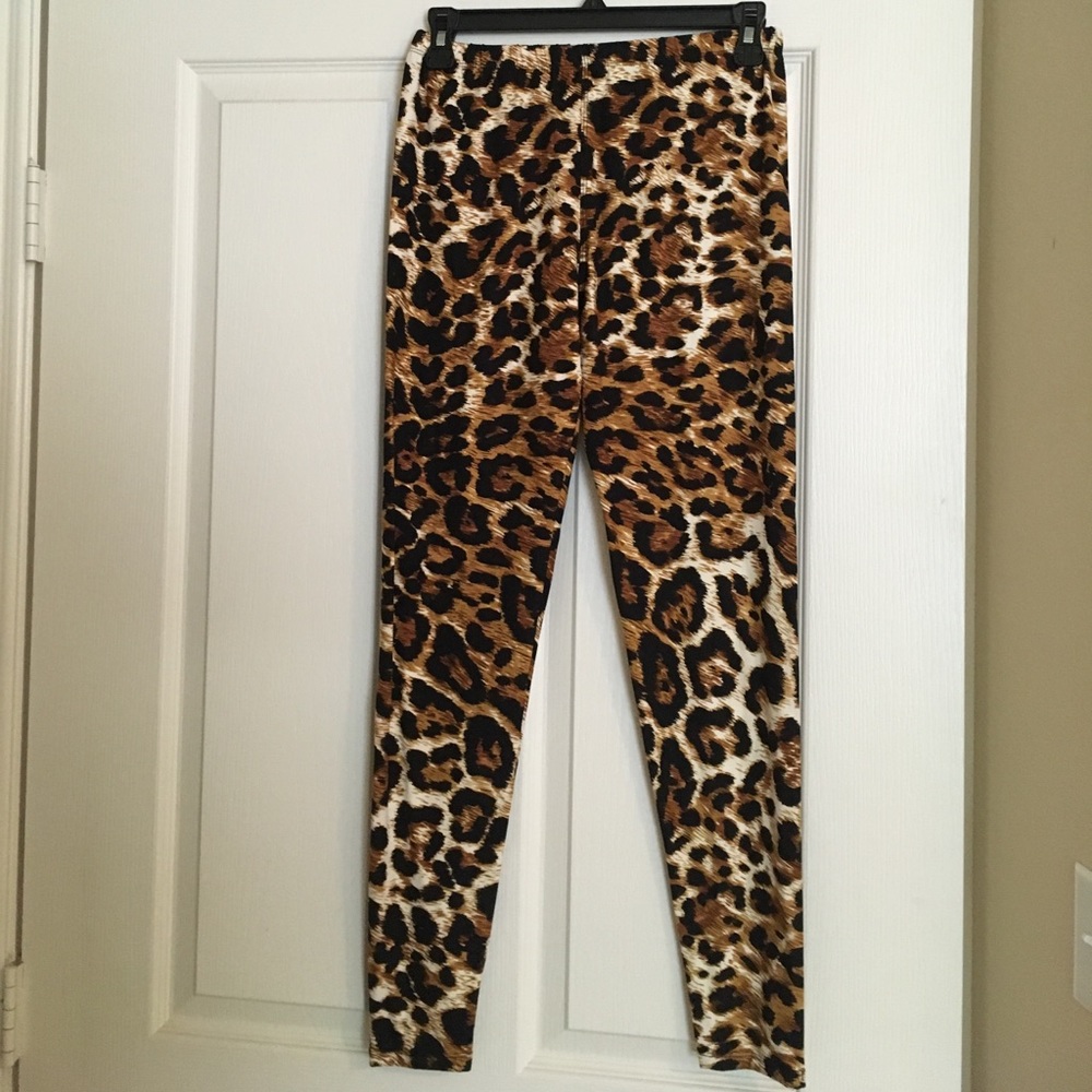 NWOT leopard leggings