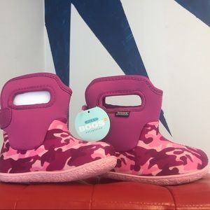 Baby Bogs Pink Camo Size 7
