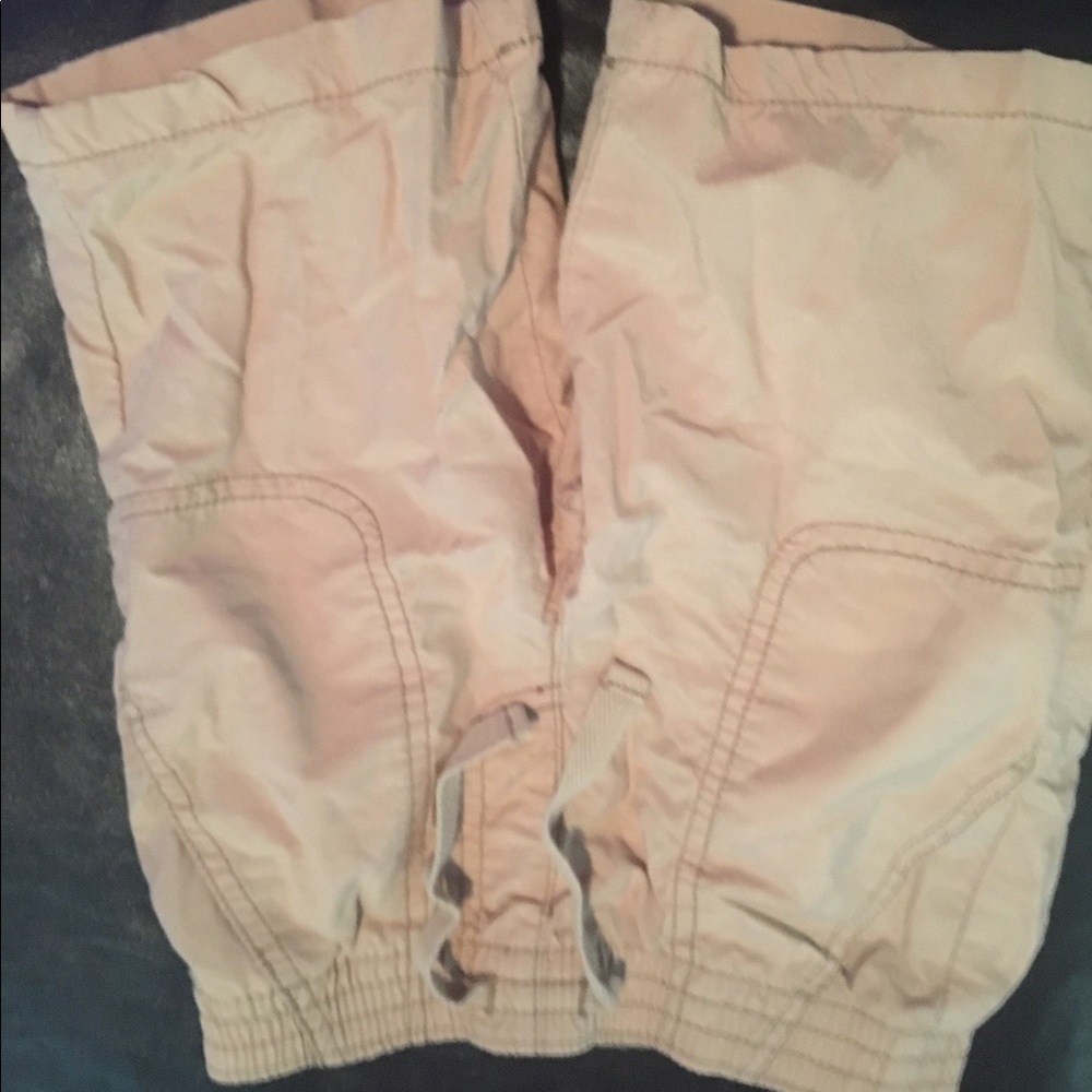 Stretchy waist cargo shorts