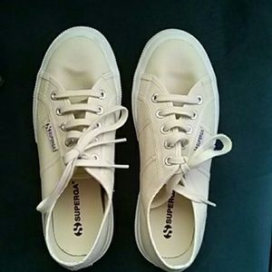 Cream Superga size 38/8