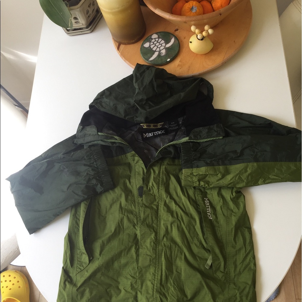 Marmot windbreaker Boys size Medium