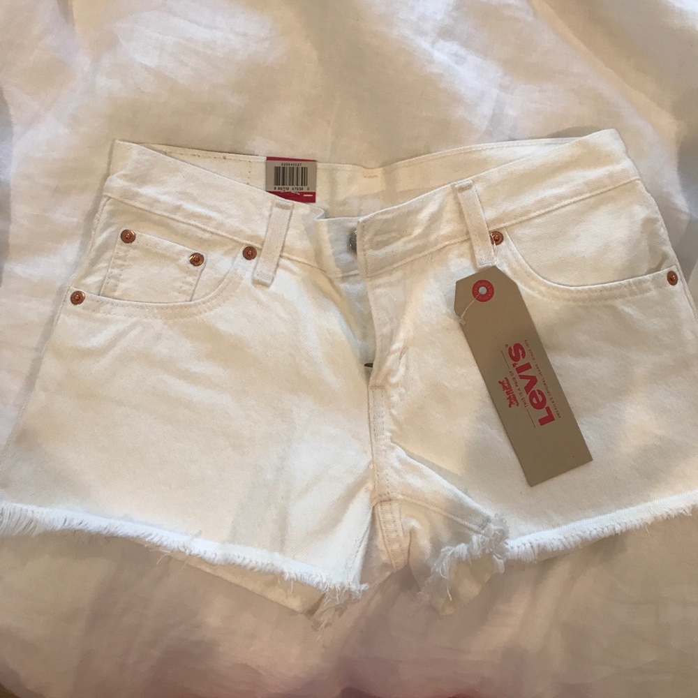 Levi shortie shorts