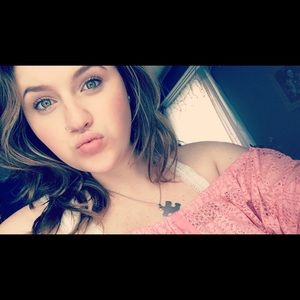 Meet your Posher, Natasha