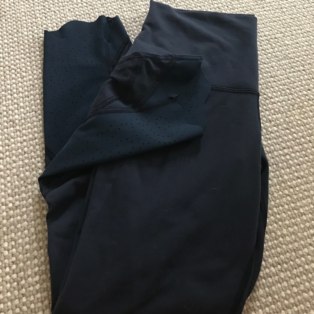 Rarely worn lulu lemon leggings!