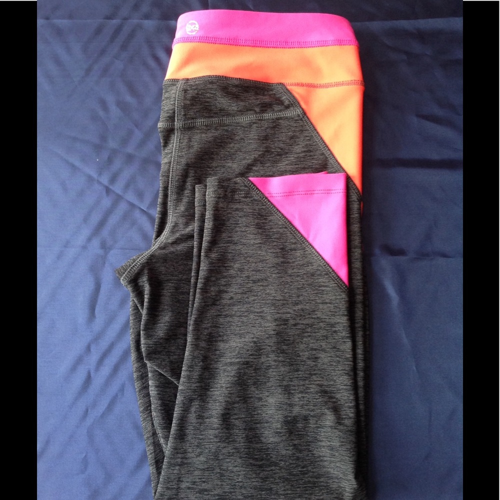Vibrant ABS Yoga Pant Size M