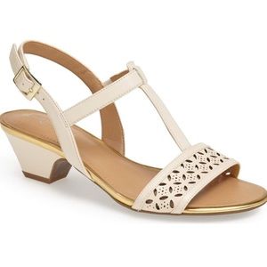 NIB - Naturalizer Belinda Sandal in Pale Ivory