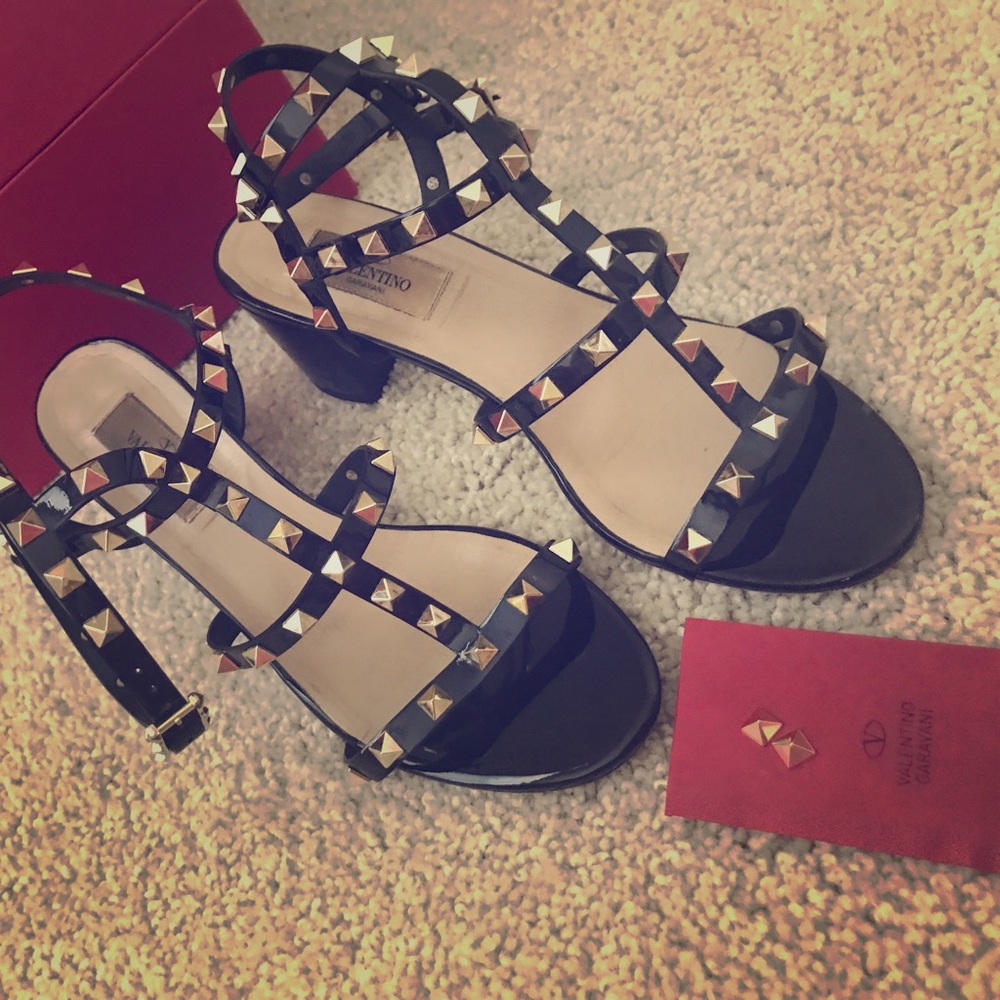 Shoes - Picture 3 of 5