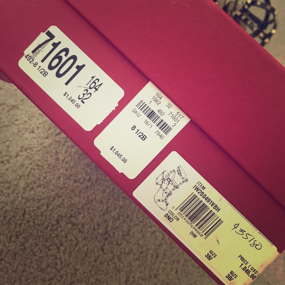 Shoes - Picture 5 of 5