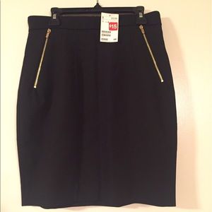 Black pencil skirt