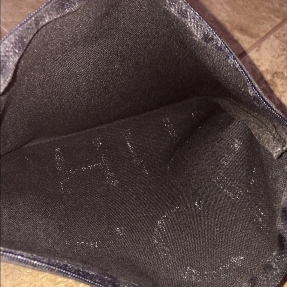 •LAST ONE• Cosmetic Bag - Picture 5 of 7