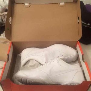 Nike Cheer Unite White Sneakers