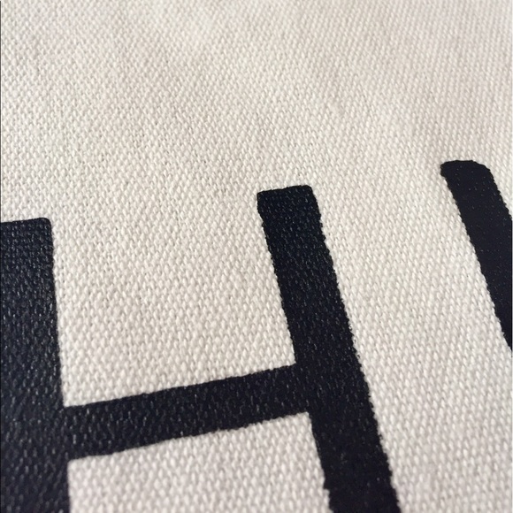 💥LAST ONE💥 Canvas Cosmetic Bag - Picture 7 of 8