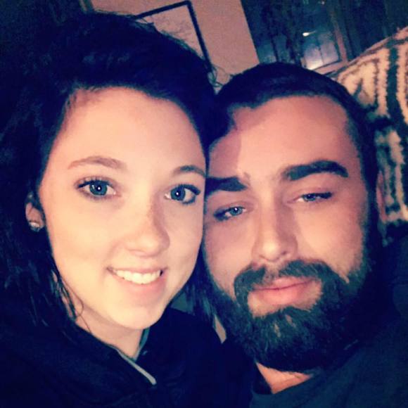 Meet your Posher, Sierra - Picture 1 of 1