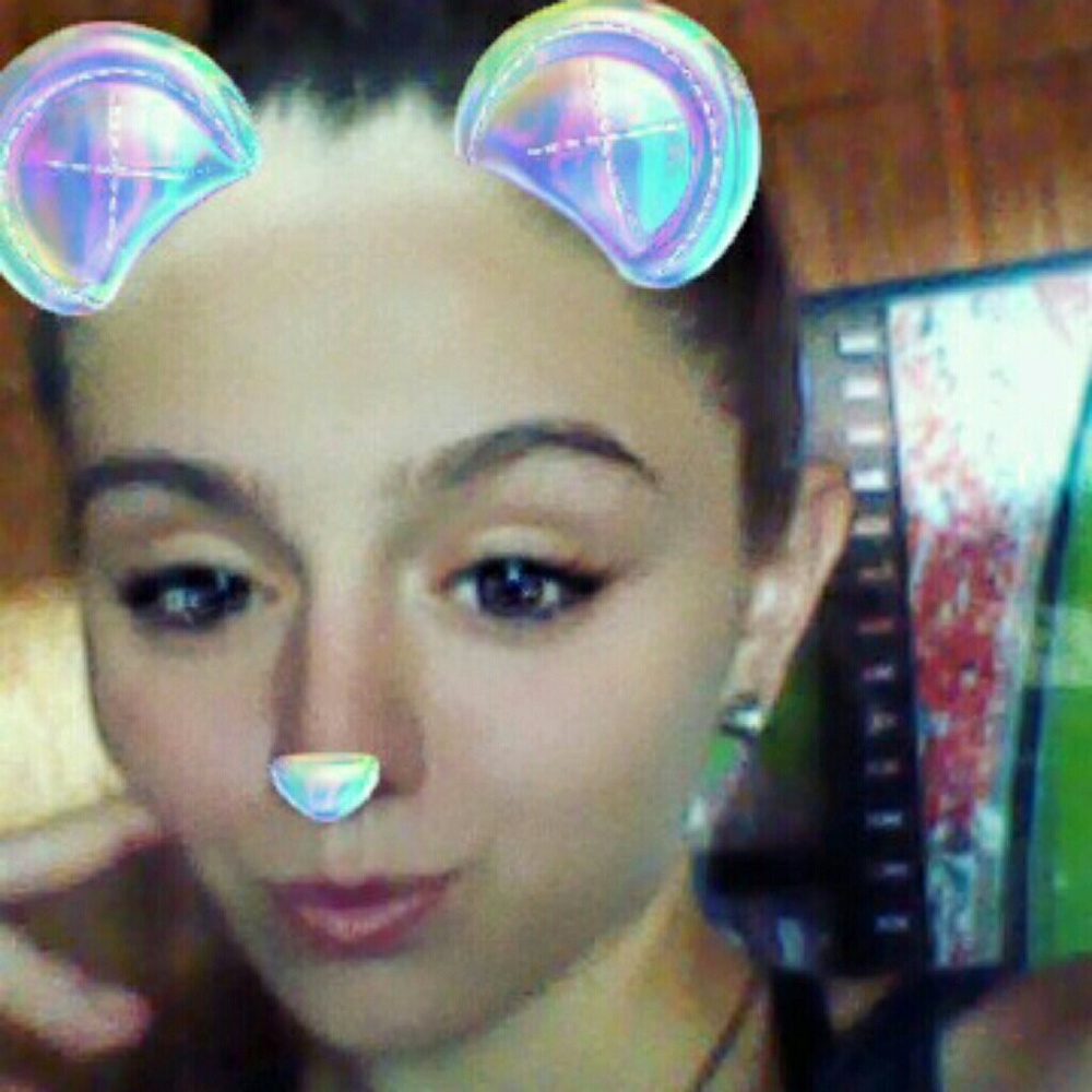 Meet your Posher, Alexus