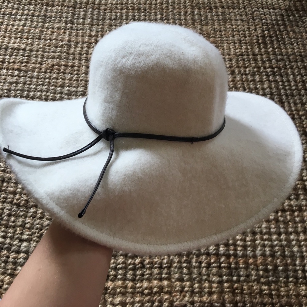 Cream Floppy Hat