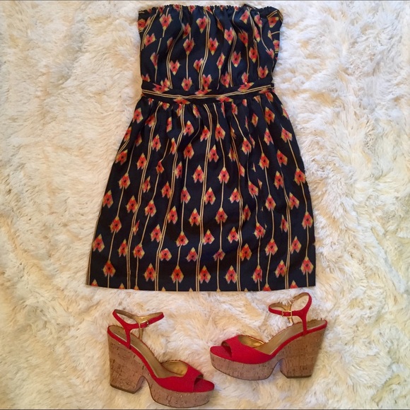 Urban Outfitters Dresses & Skirts - UO Ecote floral handkerchief tie back tulip print