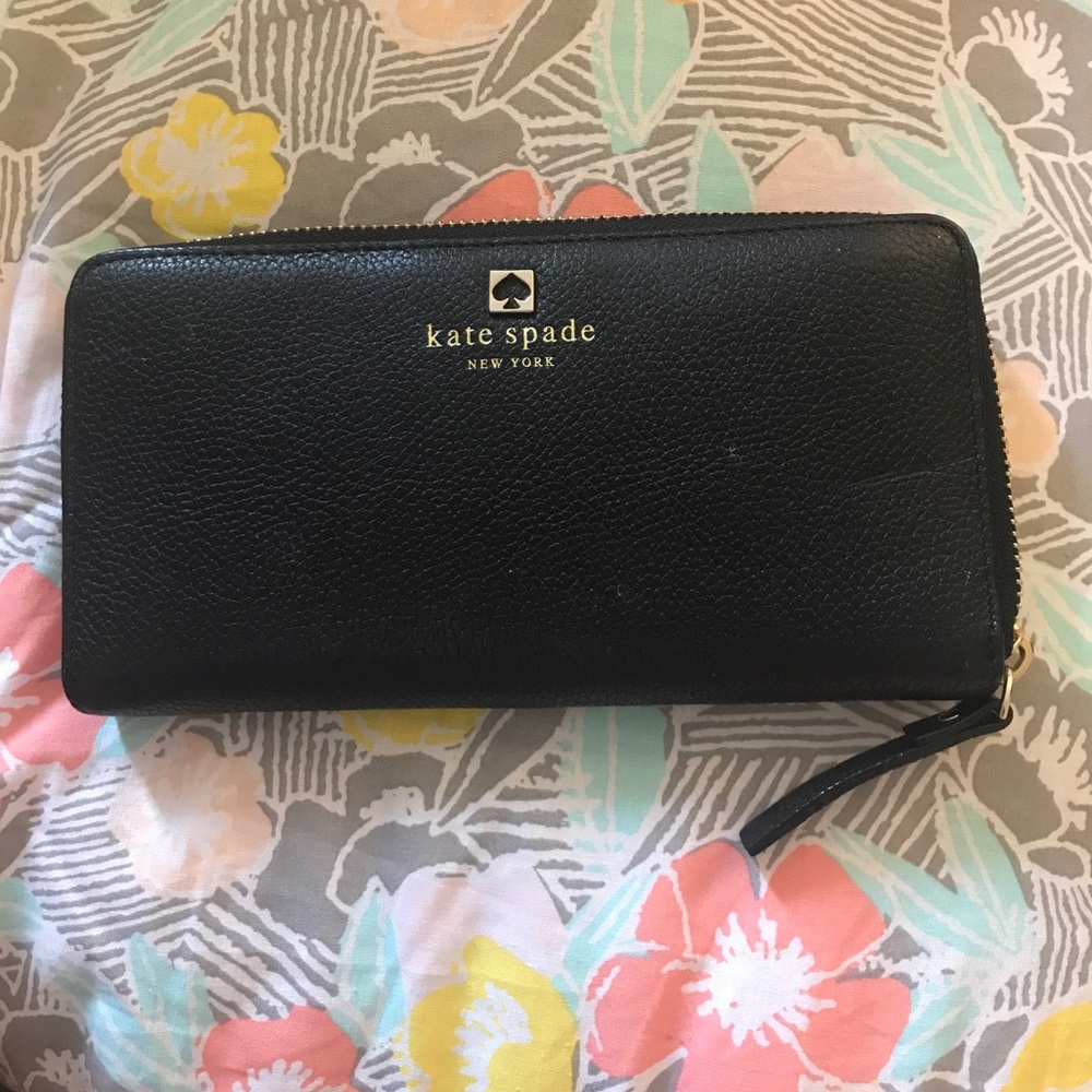 Kate Spade Wallet ♠️