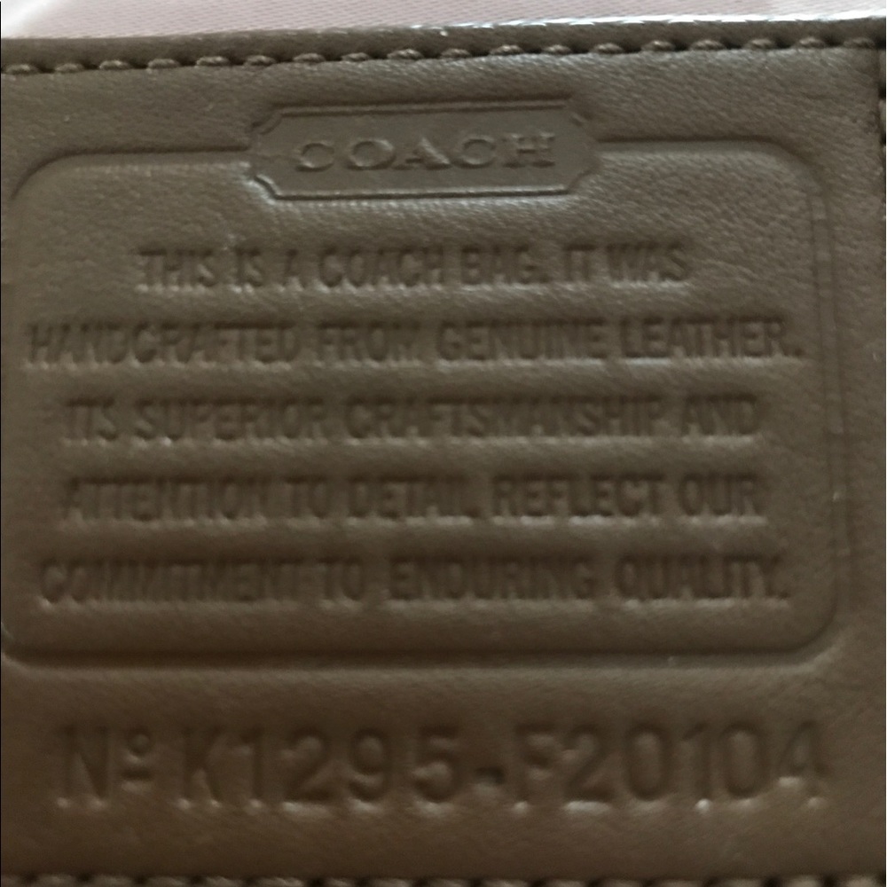 Coach leather handbag in medium brown - Picture 6 of 6