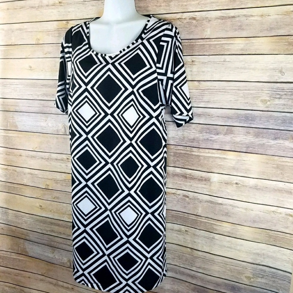 Mud Pie Lily Shift Dress S Diamond Black White