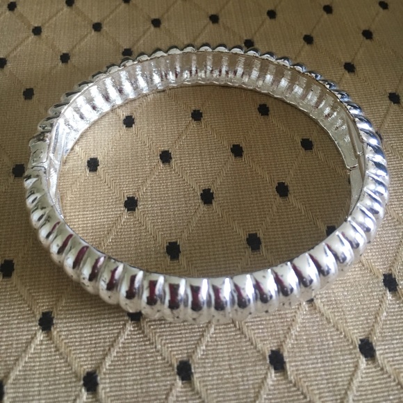 Jewelry - Silver Ridge bracelet