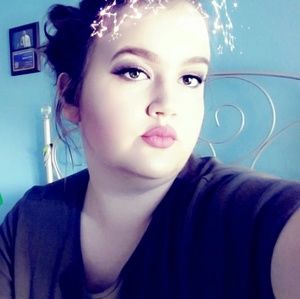 Meet your Posher, Shaina