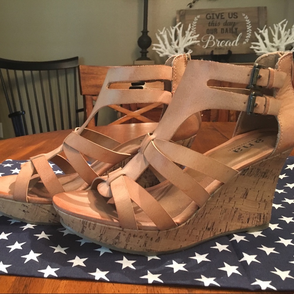 Tan wedges