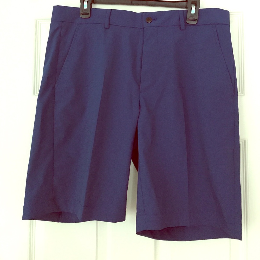 Golfing shorts