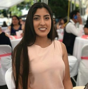 Meet your Posher, Viviana