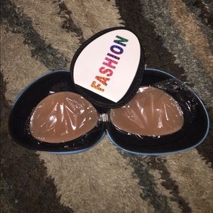 Adhesive Strapless Bra