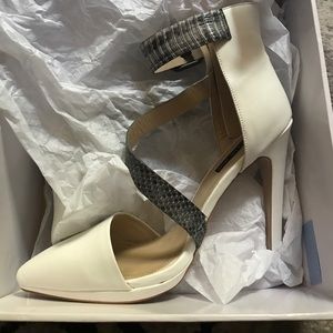 Sexy heels 👠new in box