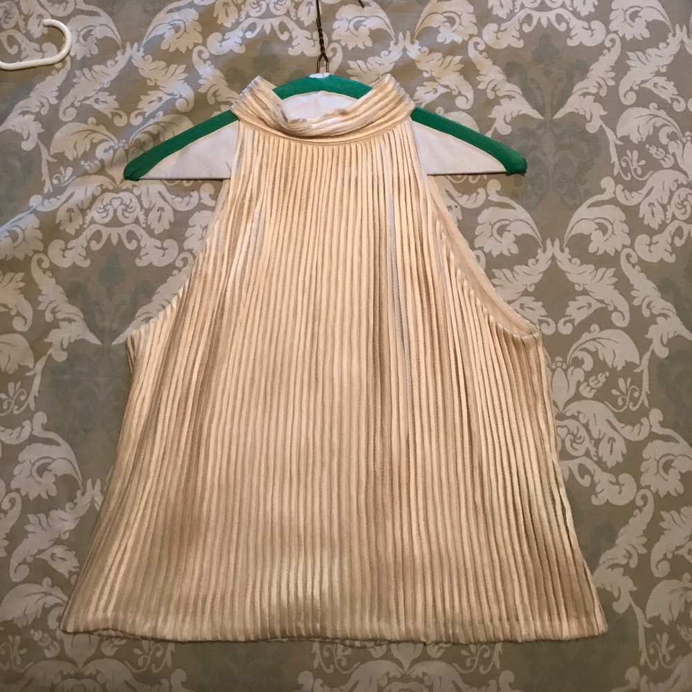 Cream swing top