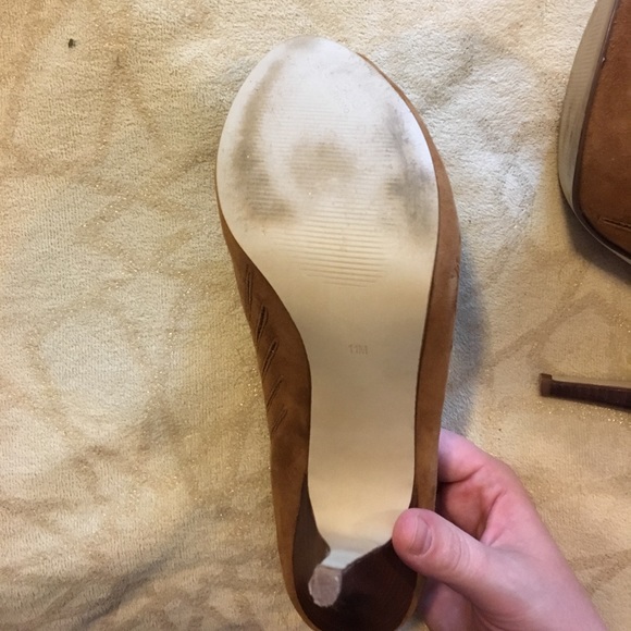 Suede camel brown GUESS open toe heels - Picture 3 of 4