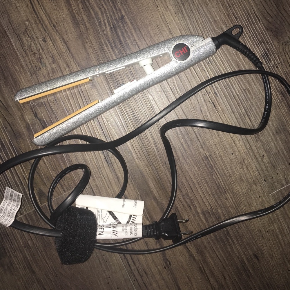 CHI flat iron