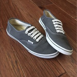VANS Slip Ons