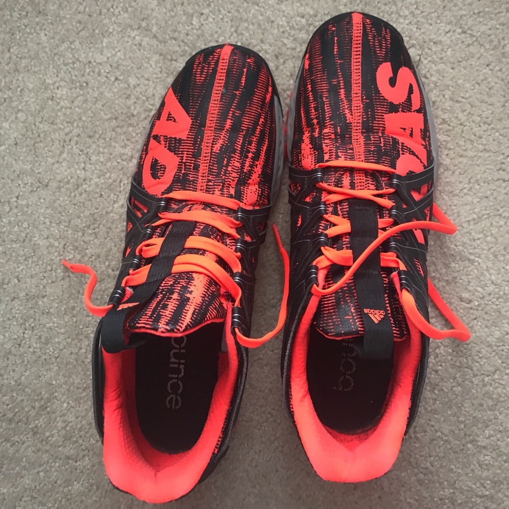 Men's adidas bounce shoes. Barely worn.