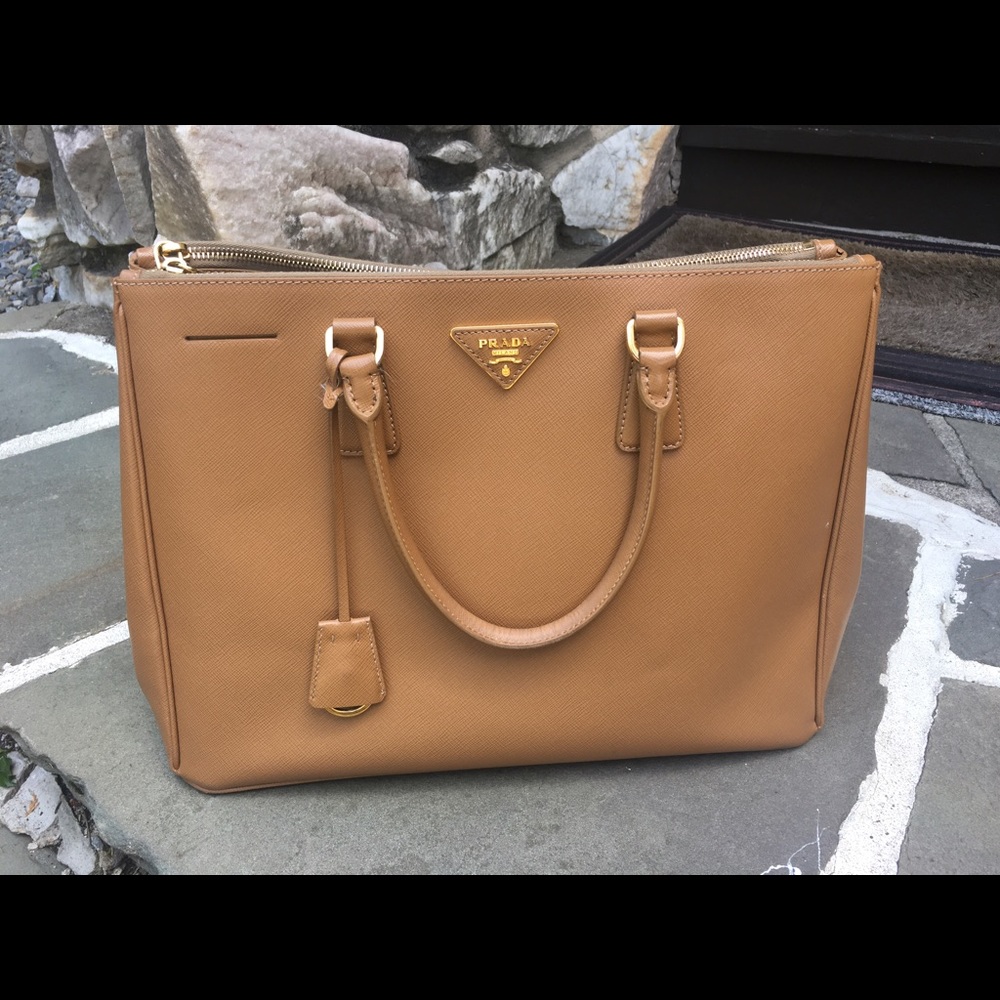 Prada saffiano lux double zip tote bag