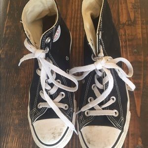 Black high top converse