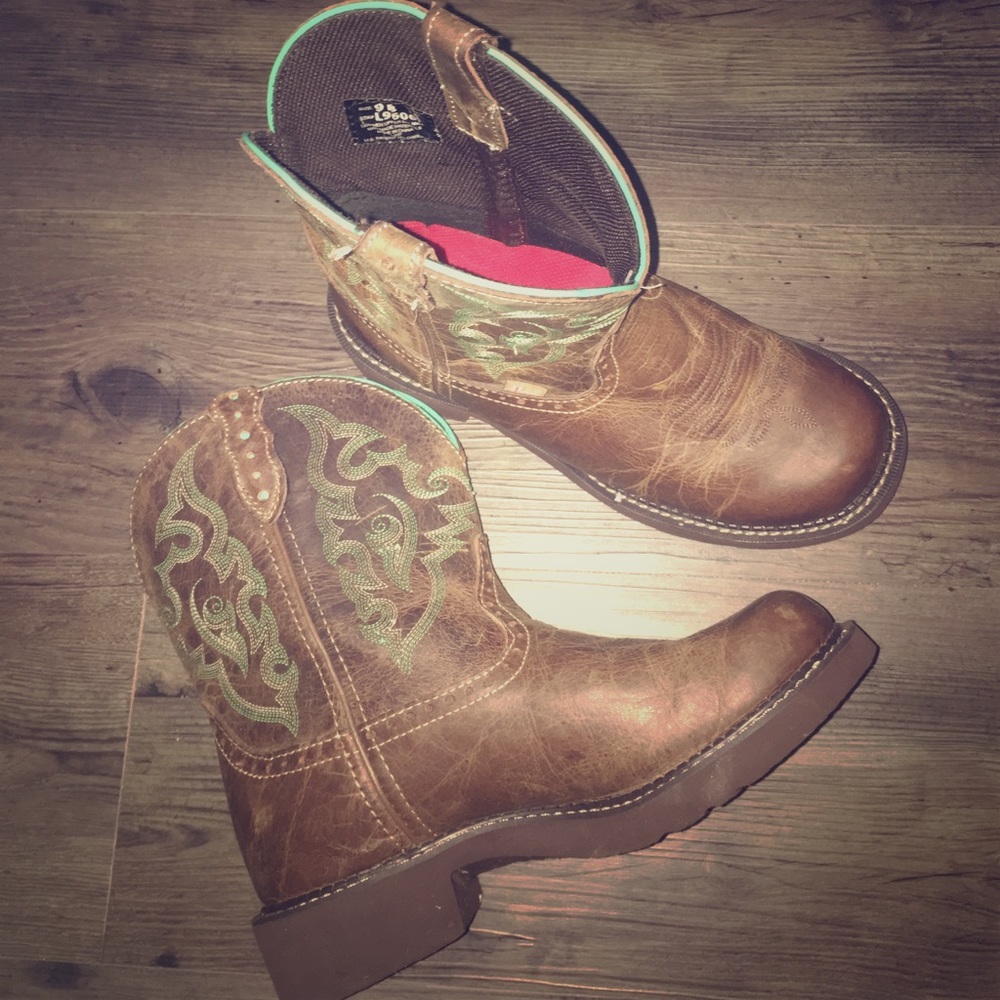 Women's Justin boots