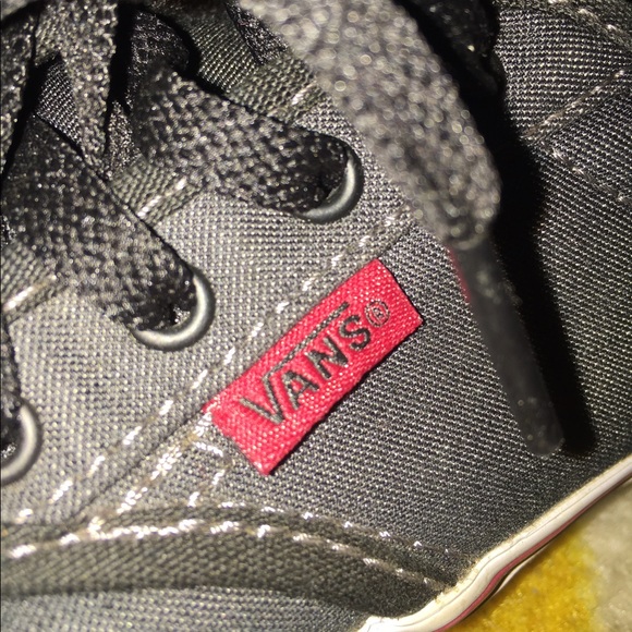 YOUTH VANS - Picture 2 of 6