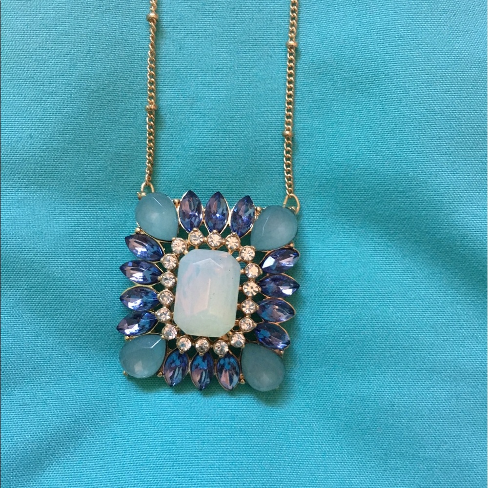 Lauren Conrad long necklace with pendant