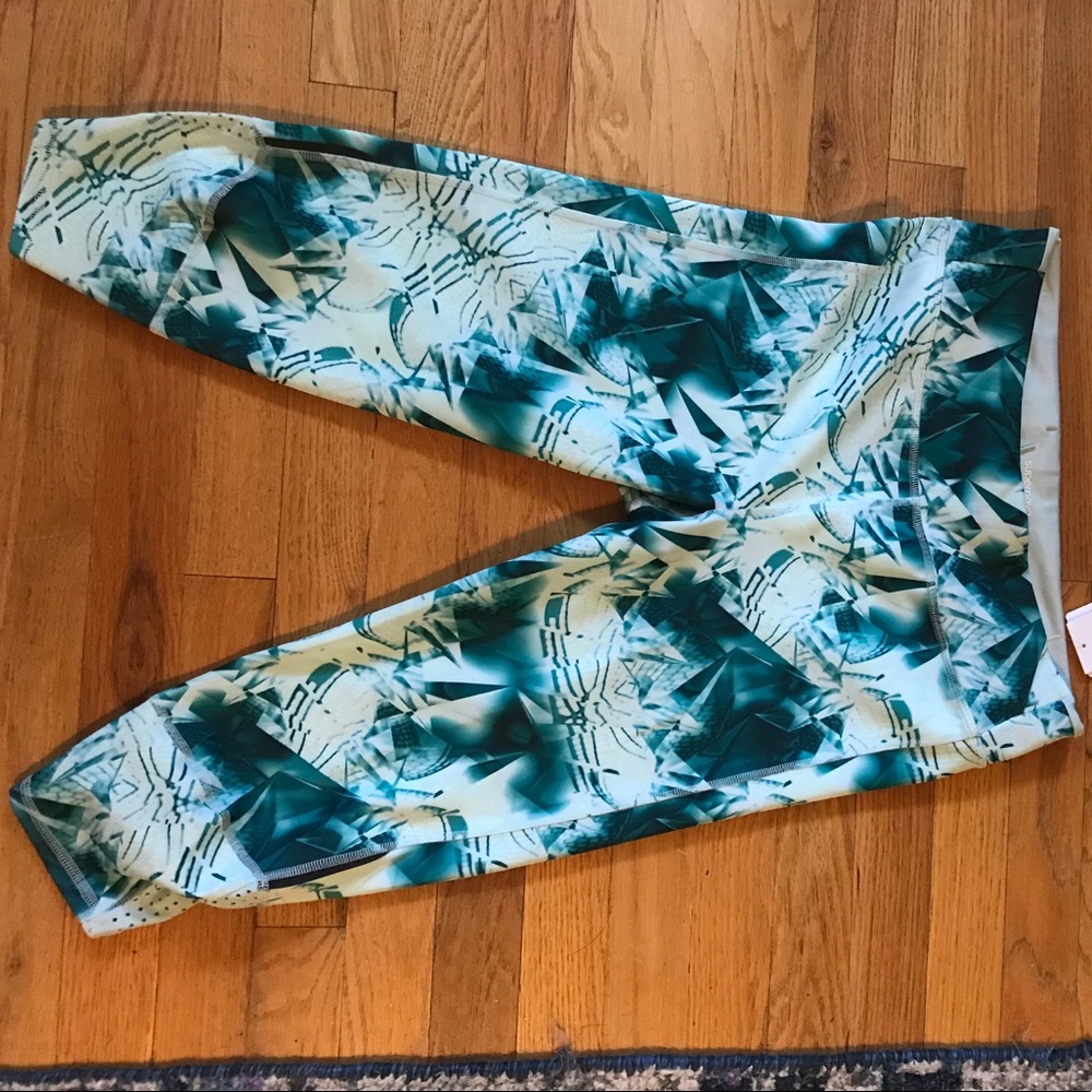 NWT ADIDAS Supernova Climalite Crops