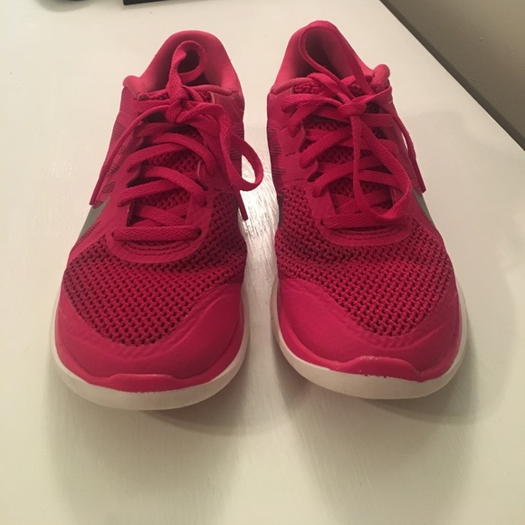 Pink Nike Frees Size 7 - Picture 2 of 4
