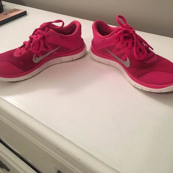 Pink Nike Frees Size 7 - Picture 3 of 4