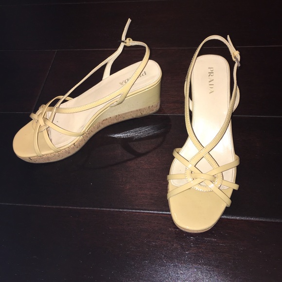 Prada nuede wedges - Picture 2 of 3