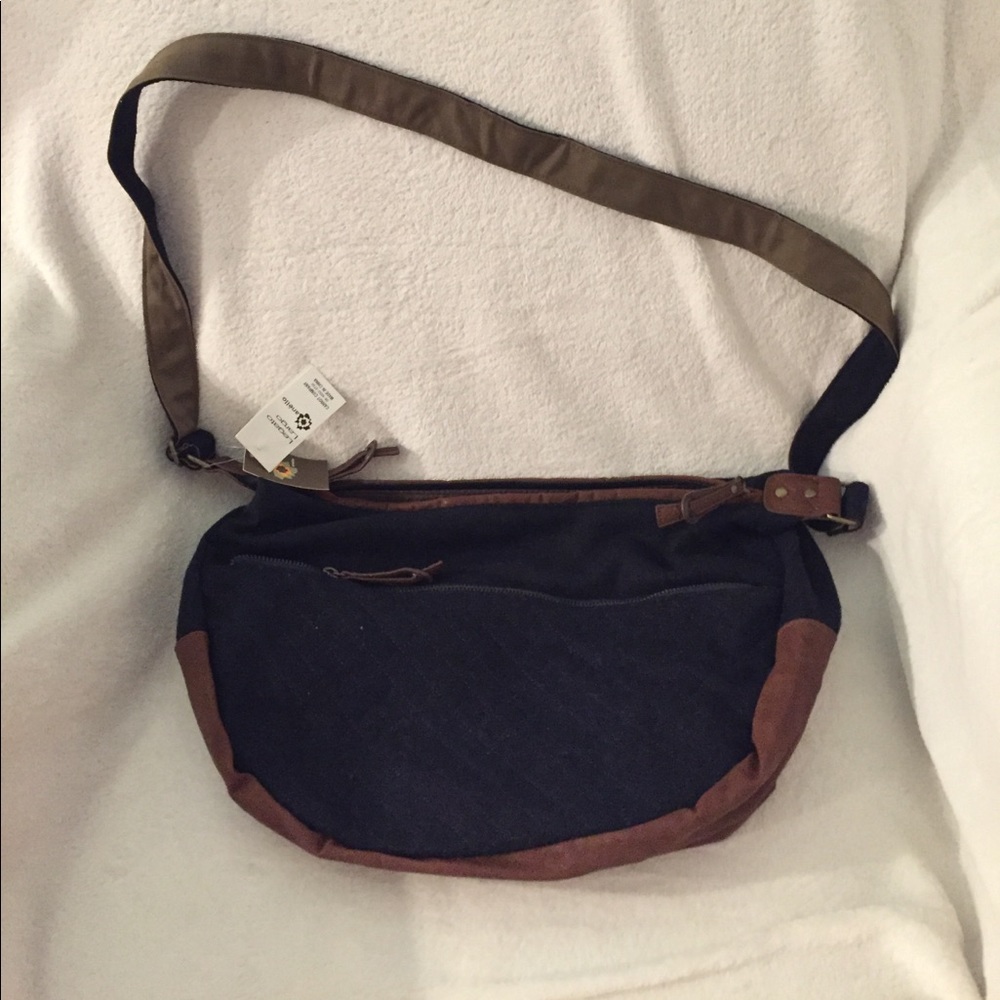 Brand new crossbag
