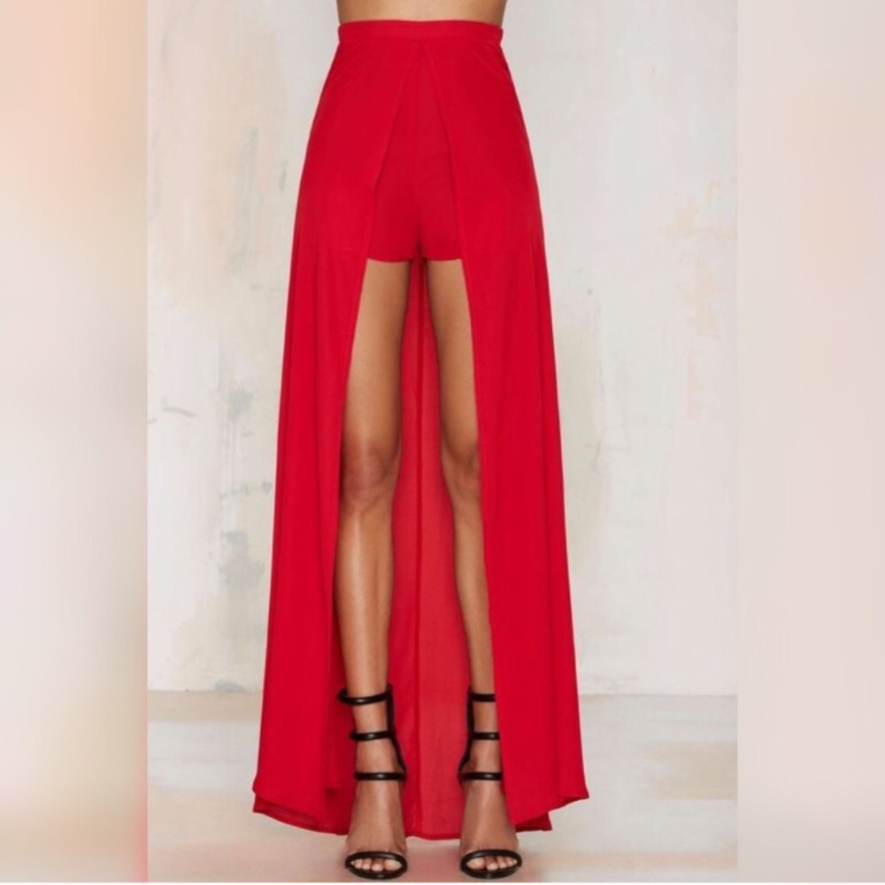 High Waist Overlay Shorts - Picture 2 of 5